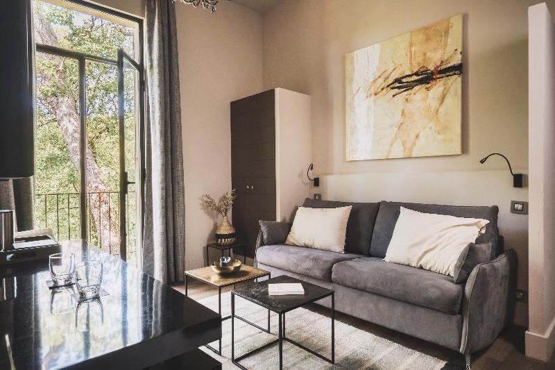 Люкс Престиж, Les Lodges Sainte Victoire Hotel & Spa