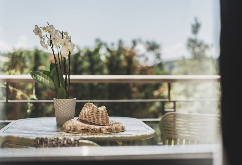 Классический Номер, Les Lodges Sainte Victoire Hotel & Spa