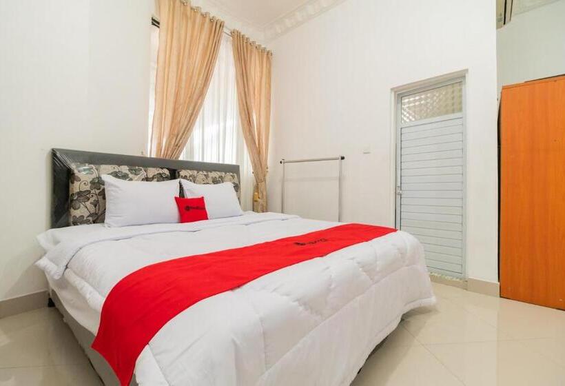 Номер Стандарт, Reddoorz Syariah Near Universitas Putra Indonesia Padang