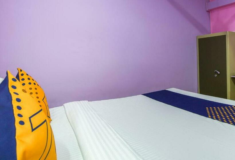 Трехместный Президентский, Spot On 67841 Hotel Rajeshwar
