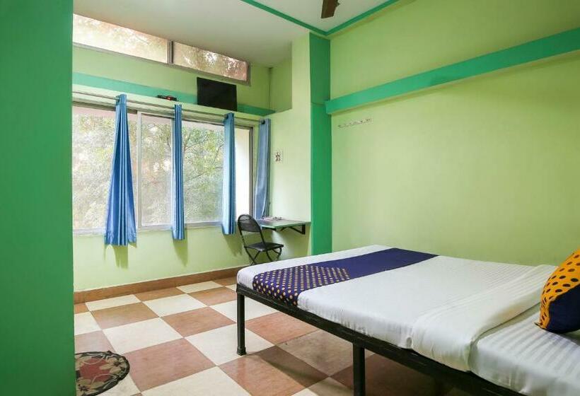 Номер Стандарт Трехместный, Spot On 67841 Hotel Rajeshwar