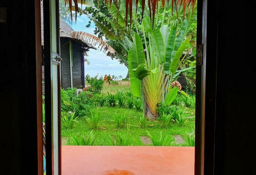 کابین, Monkey Island Resort Koh Mak