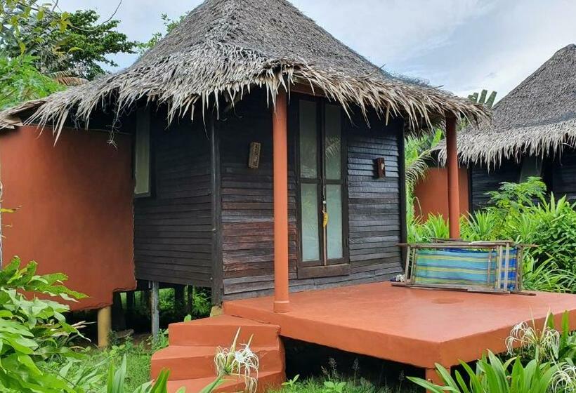 کابین, Monkey Island Resort Koh Mak