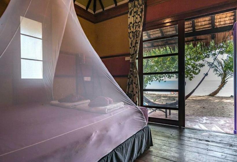 کابین, Monkey Island Resort Koh Mak
