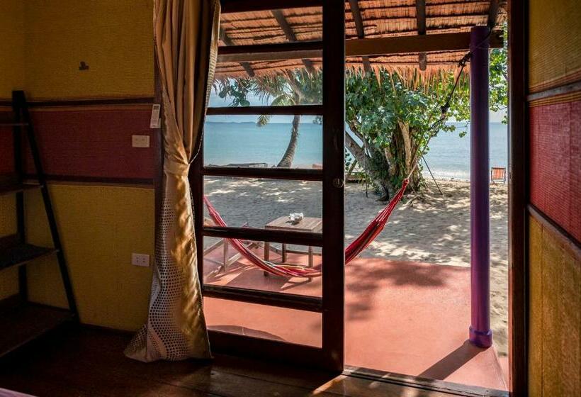 کابین, Monkey Island Resort Koh Mak