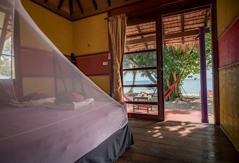 کابین, Monkey Island Resort Koh Mak