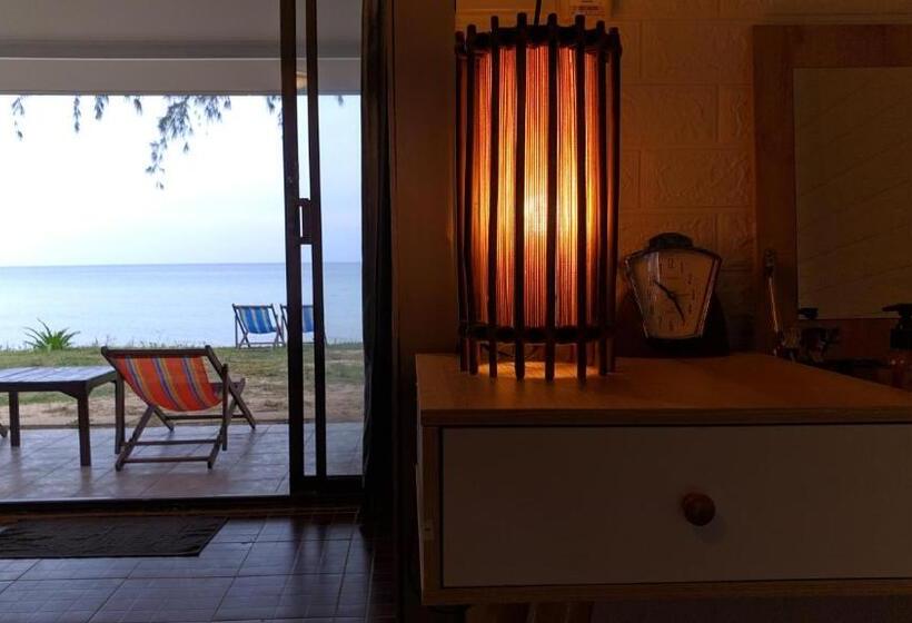 بانگلوی استاندارد با چشم‌انداز دریا, Monkey Island Resort Koh Mak