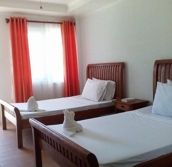 스탠다드 스튜디오 풀장 전망, Happy Ripples Beach Resort