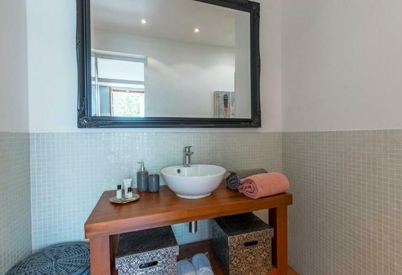 Номер Deluxe, Maison Dix Chambres D Hôtes Et Espace Spa Bien être
