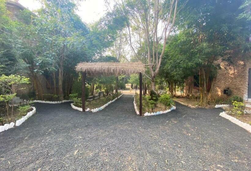 デラックスファミリールーム, Sal Tree Resort By Vihasta, Kanha