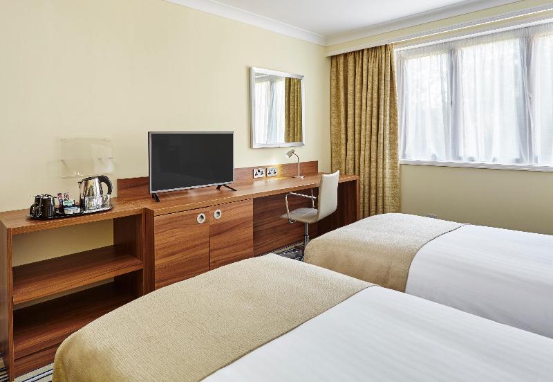 标准间, Holiday Inn Cardiff  North M4