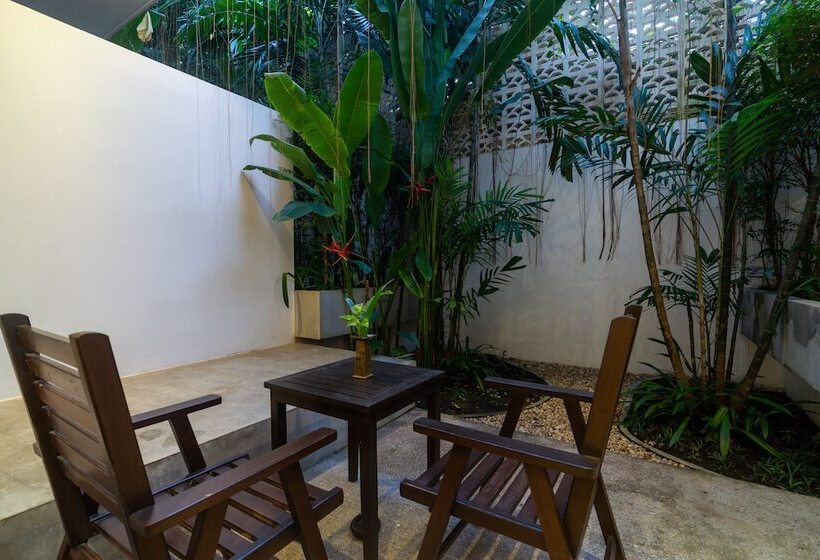 디럭스 룸, Lynnaya Urban River Resort