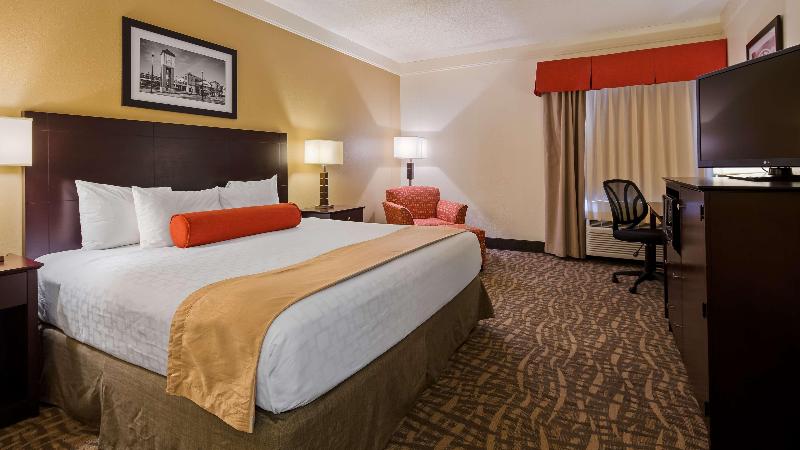 Deluxe Room, Momentus Hotel Alexandra