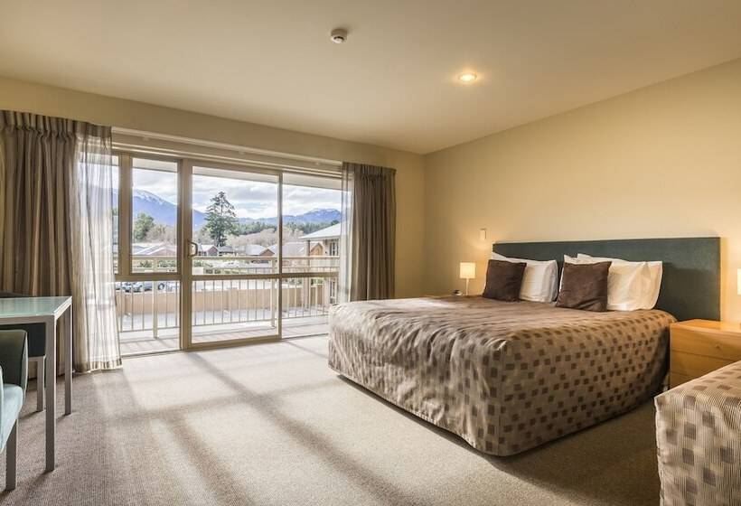 استودیوی سوپریور, Hanmer Springs Retreat