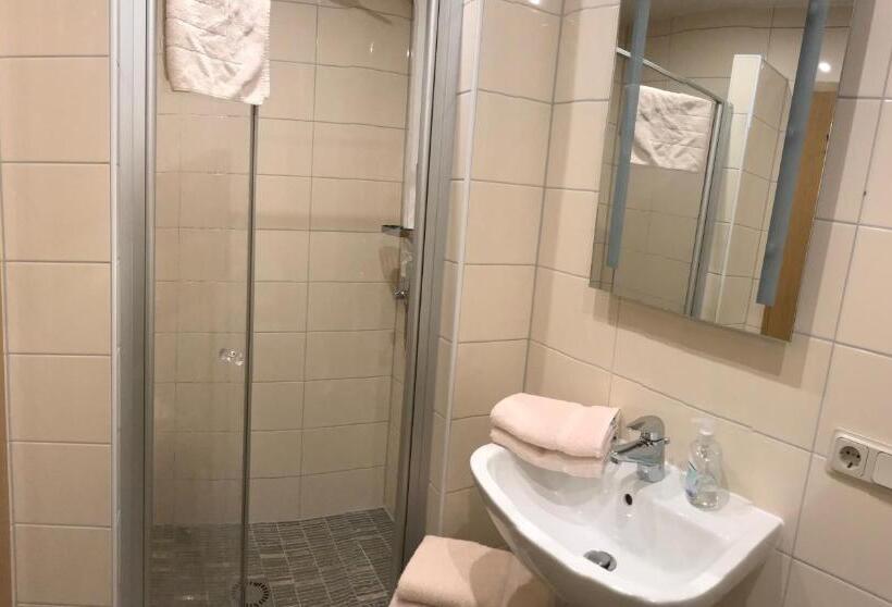 Номер Стандарт, Pension Tor Zum Rennsteig