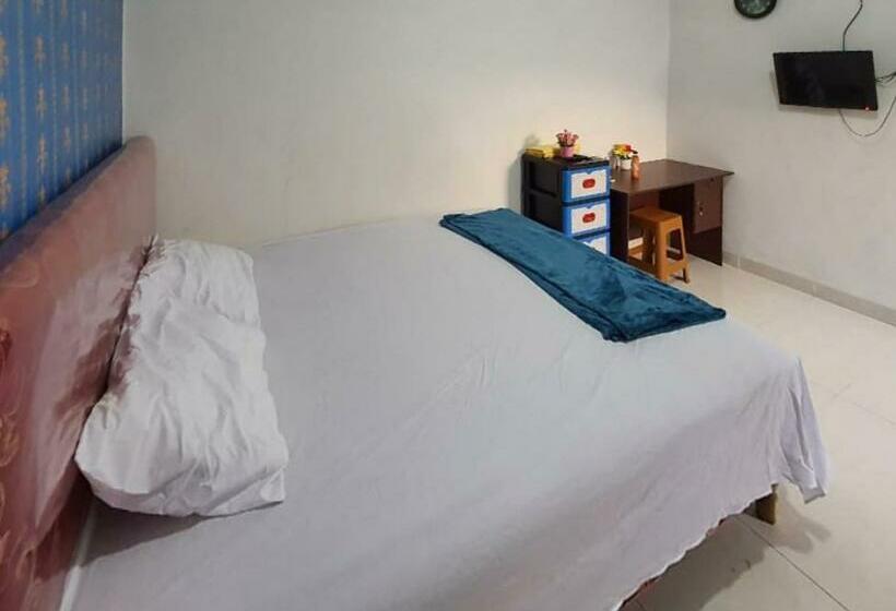 스탠다드 룸, Reddoorz Syariah At Labuhan Maringgai Lampung