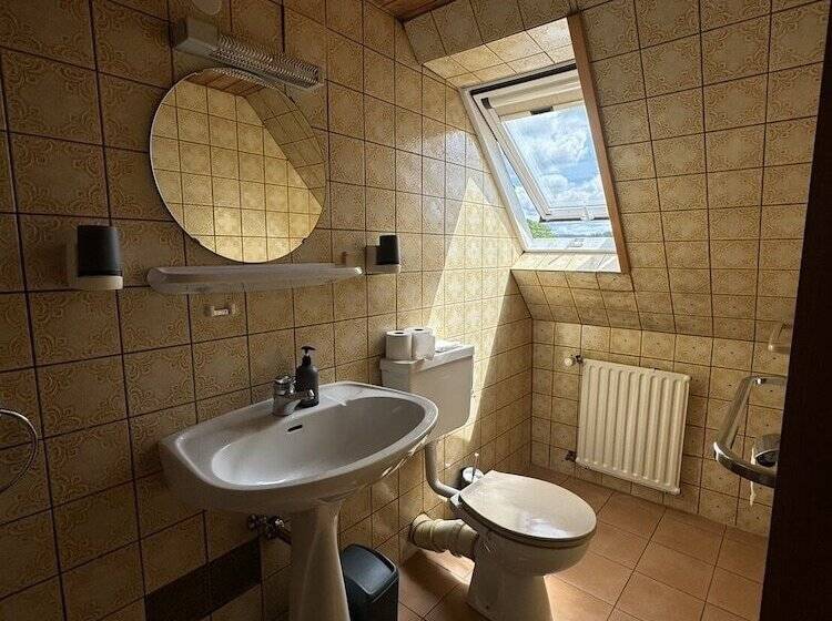 Четырехместный Номер Стандарт, Gasthaus Engel