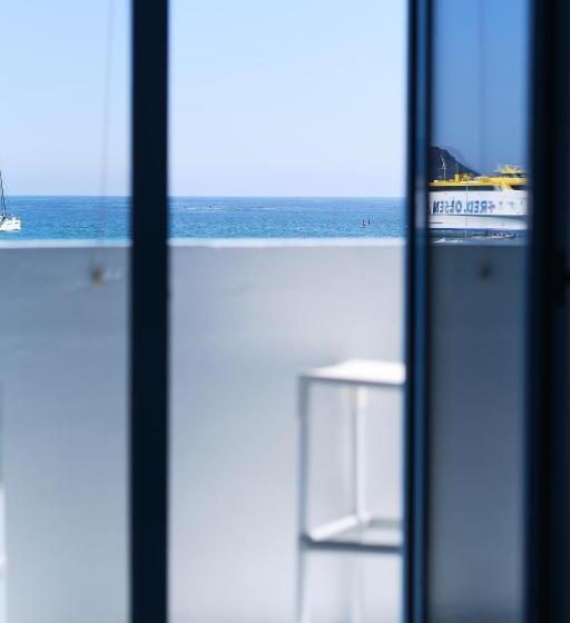 חדר סטנדרט נוף לים עם מרפסת, Avanti Lifestyle Hotel   Only Adults