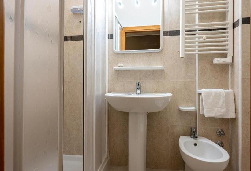 Четырехместный Номер Deluxe, Amadei Hotel Figaro & Apartments