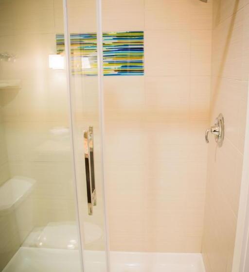 Family Suite, The Inn At Harbor Shores