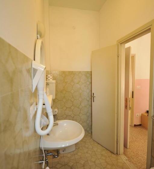 اتاق اکونومی یک تخته, Villa San Giuseppe