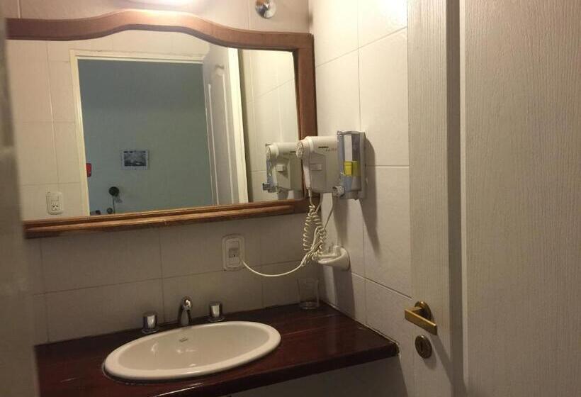 اتاق سوپریور, Hostel Los Pioneros