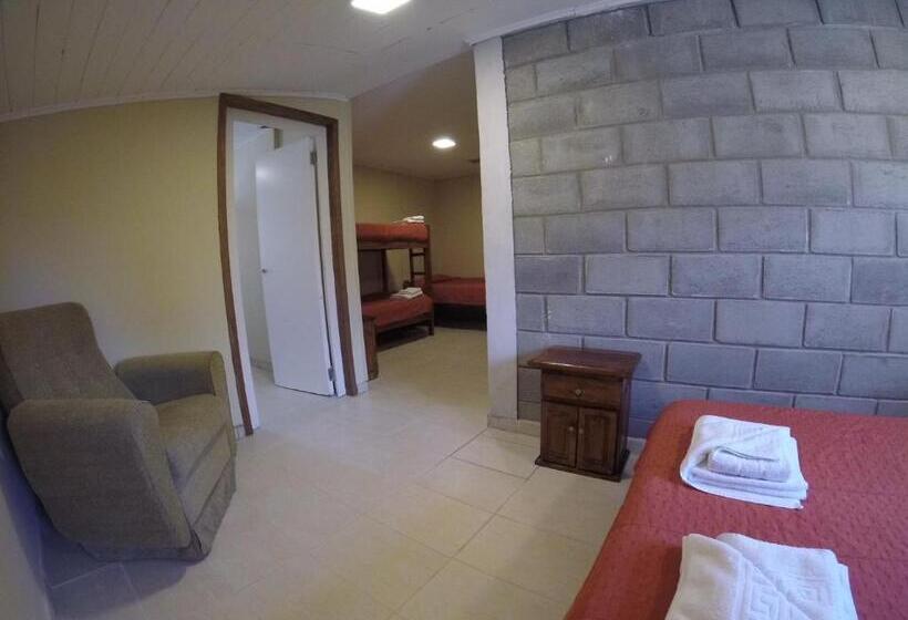 اتاق خانوادگی, Hostel Los Pioneros
