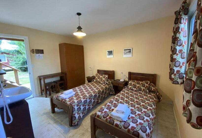 اتاق سوپریور, Hostel Los Pioneros