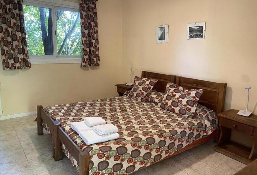 اتاق استاندارد, Hostel Los Pioneros