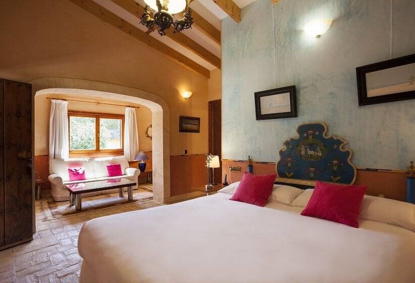 Полулюкс, Es Revellar Art Resort  Adults Only