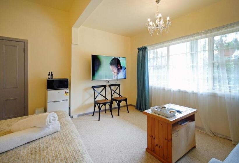 Номер Deluxe, Riverview Boutique Motel