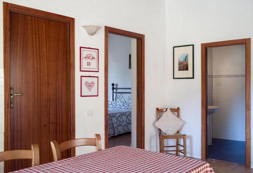 テラス付き１ベッドルームアパートメント, Agriturismo Castelvecchio, Casa Vacanza Con Piscina A Fabriano