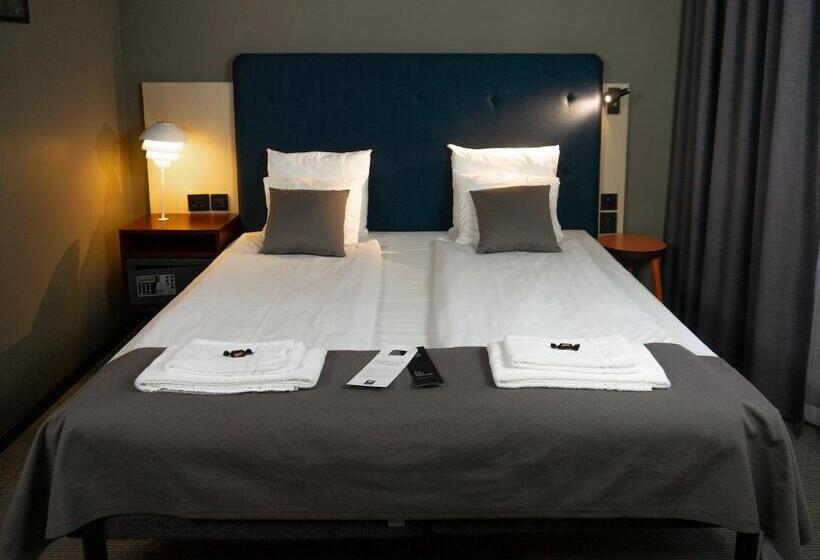 Номер Superior, First Hotel Central