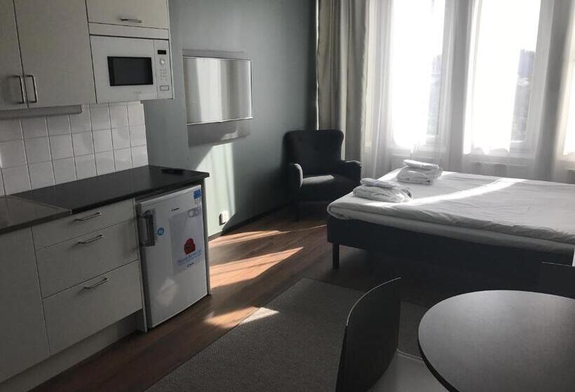 Estúdio Familiar, First Hotel Central