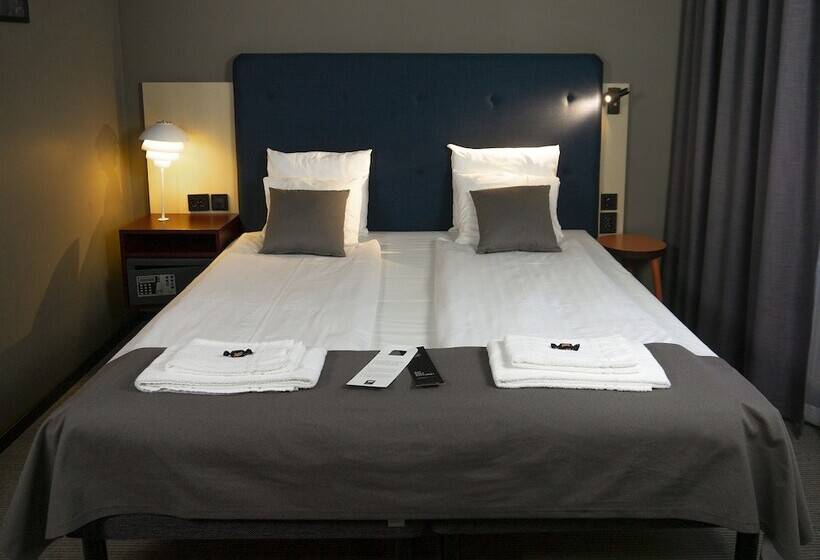 Номер Стандарт, First Hotel Central