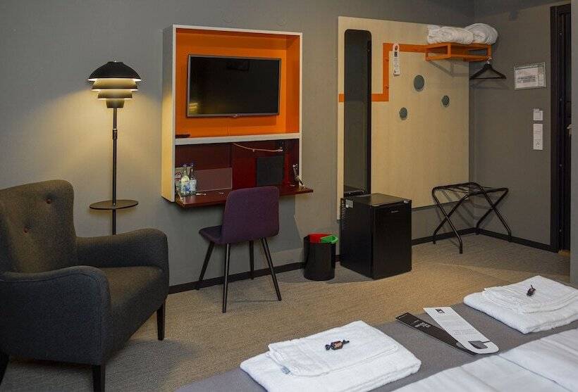 Quarto Deluxe, First Hotel Central
