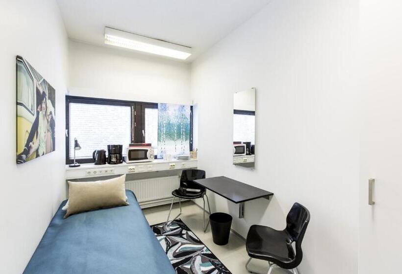 Номер Стандарт Индивидуальный Совместная Ванная, Forenom Hostel Vantaa Airport