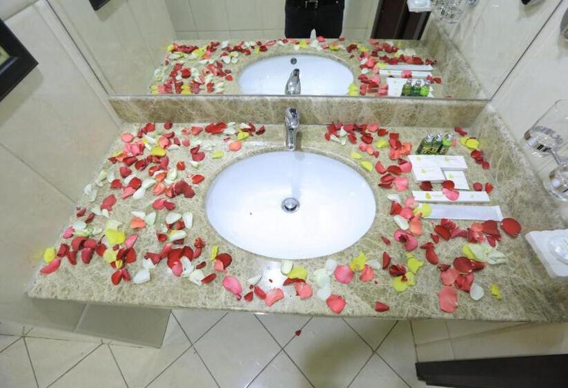اتاق استاندارد با تخت بزرگ, Saromaria