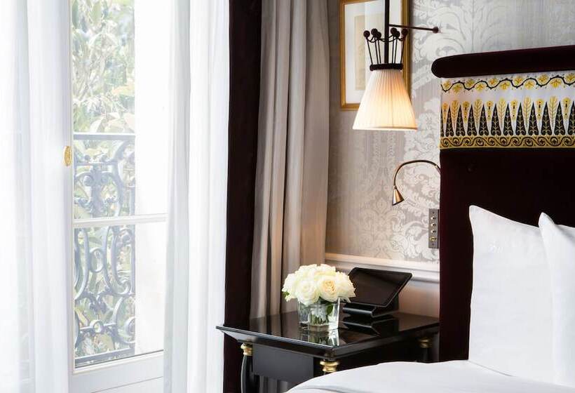 Suite Deluxe, La Réserve Paris Hotel & Spa