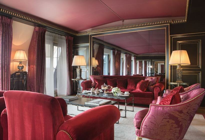 Suite, La Réserve Paris Hotel & Spa