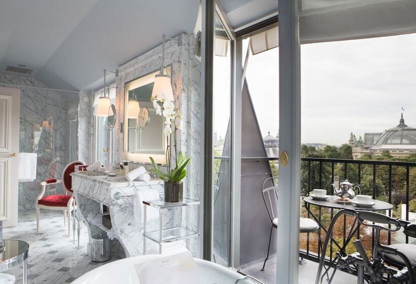 Suite, La Réserve Paris Hotel & Spa