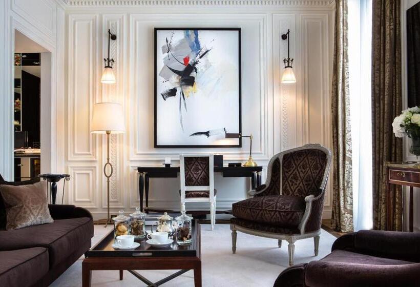 Suite Deluxe, La Réserve Paris Hotel & Spa