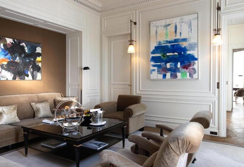 Suite Présidentielle, La Réserve Paris Hotel & Spa