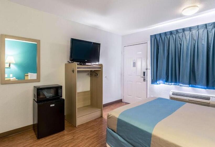장애인을 위한 스탠다드 룸, Motel 6el Centro, Ca