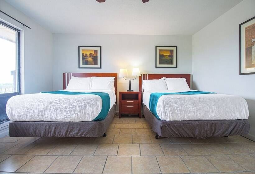 Номер Стандарт 2 Двуспальные Кровати, American Best Inn Perry