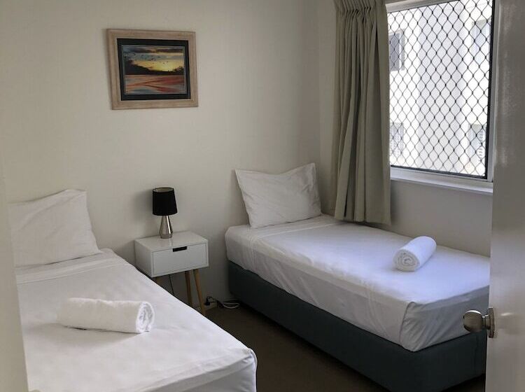 2침실 패밀리 아파트, Tripcony Quays Apartments