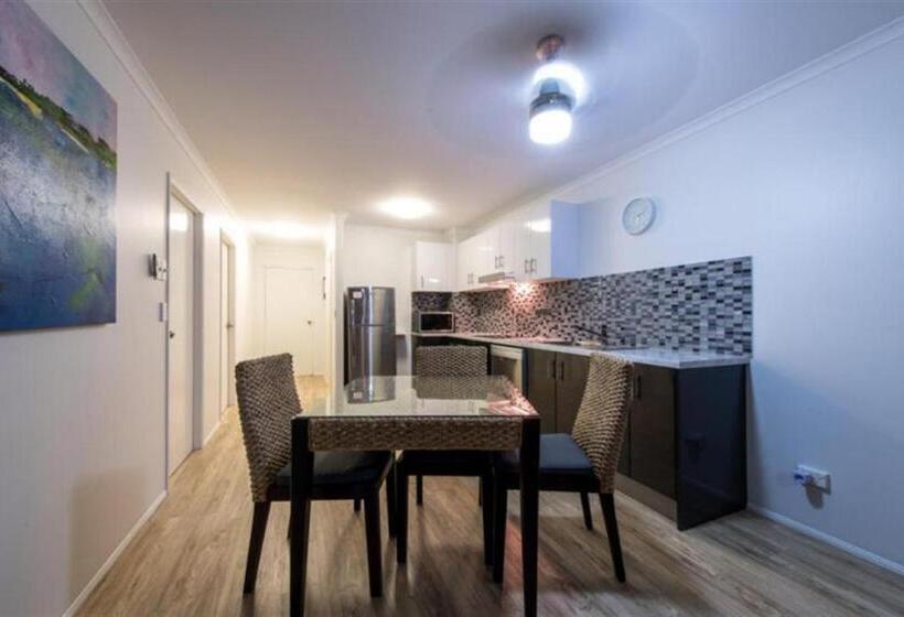 침실 2개 바다 전망 아파트, Airlie Apartments