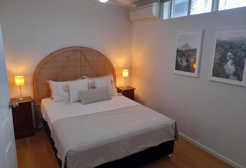 침실 3개 아파트, Airlie Apartments