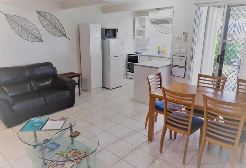 2침실 아파트 정원 전망, Airlie Apartments