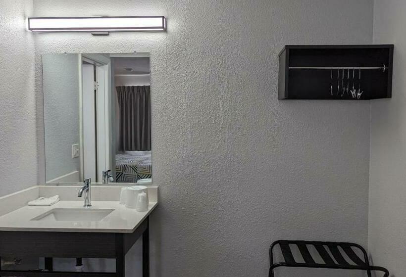 Номер Стандарт Адаптированный для Инвалидов, Motel 6nashua, Nh